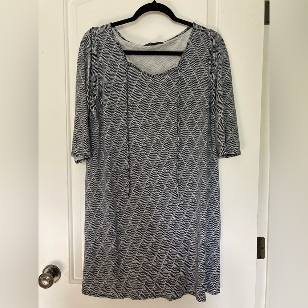 Size 10 Ellos dress (fits more like an 8/ medium)